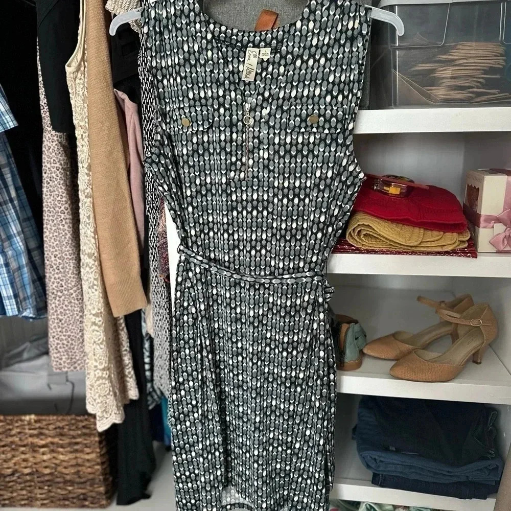 Beautiful Emma & Michele Geometric‎ Dress - Picture 11 of 11